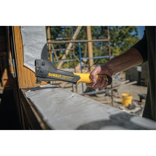 Pistolet-agrafeur en fibre de carbone composite, 5/16" - 1/2" Pronet Distribution