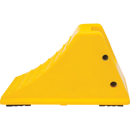 Cales de roue avec surface antid&eacute;rapante en caoutchouc, Polyur&eacute;thane, Jaune, 11-1/4" la x 21" p x 12-1/4" h Pronet Distribution