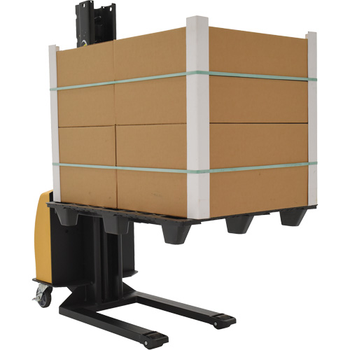 Gerbeur motoris&eacute; avec m&acirc;t &eacute;troit, Fonctionnement &eacute;lectrique, Capacit&eacute; 1000 lb, Lev&eacute;e max 63" Pronet Distribution