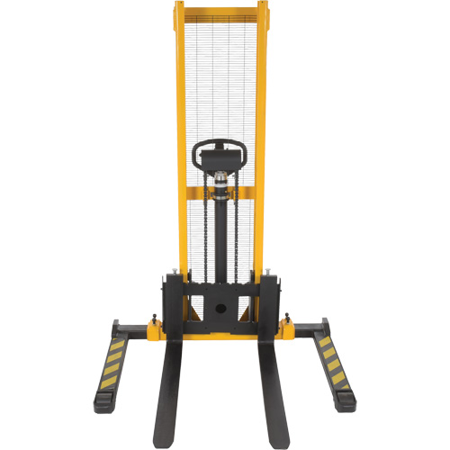Gerbeur hydraulique manuel, Fonctionnement Pompe manuelle, Capacit&eacute; 2000 lb, Lev&eacute;e max 63" Pronet Distribution