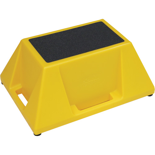 Industrial Step Stools, 28" x 20" x 13" High Pronet Distribution