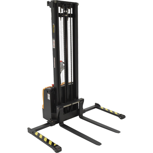 Gerbeur &agrave; m&acirc;t double, Fonctionnement &eacute;lectrique, Capacit&eacute; 2200 lb, Lev&eacute;e max 150" Pronet Distribution