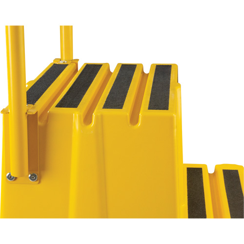 Industrial Step Stool, 4 Steps, 44" x 22-1/4" x 65-1/8" High Pronet Distribution