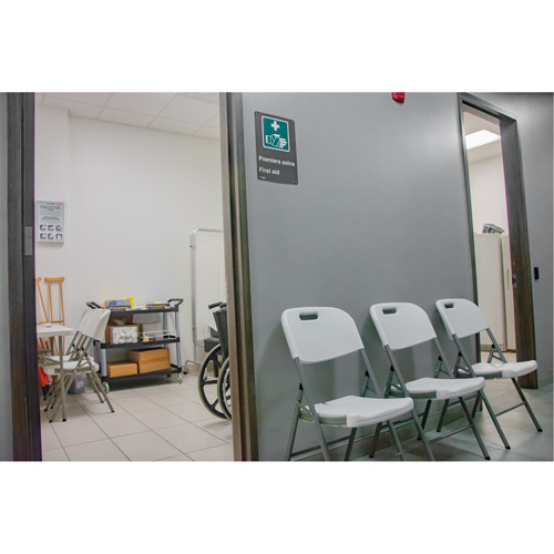 Chaises pliantes, Poly&eacute;thyl&egrave;ne, Blanc, Capacit&eacute; 350 lb Pronet Distribution