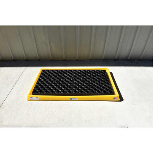 Ultra-Containment Tray&reg;, 54" L x 29.8" W x 3.5" H, 14 US gal. Spill Capacity Pronet Distribution