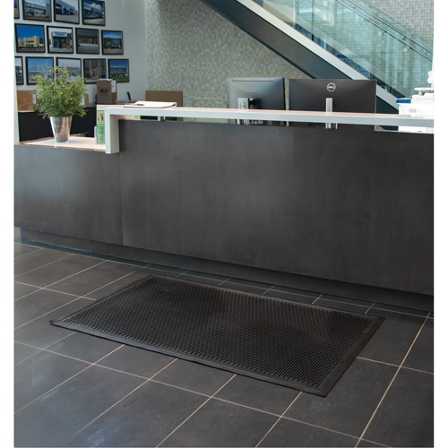 Low-Profile Matting, Rubber, Scraper Type, Solid Pattern, 3' x 5', Black Pronet Distribution