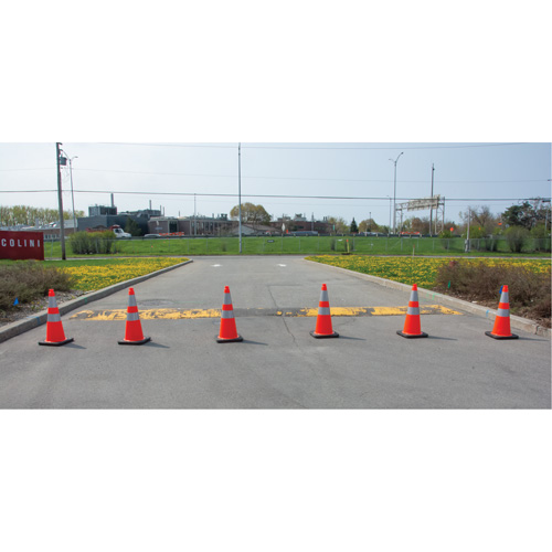 Traffic Cone, 28", Orange, 4" & 6" Reflective Collar(s) Pronet Distribution