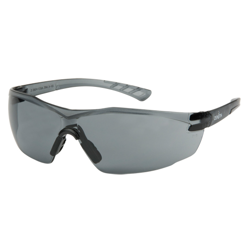 Lunettes de s&eacute;curit&eacute; s&eacute;rie Z700, Lentille Grise/fum&eacute;e, Anti-&eacute;gratignures, R&eacute;pond ou surpasse la norme CSA Z94.3 Pronet Distribution
