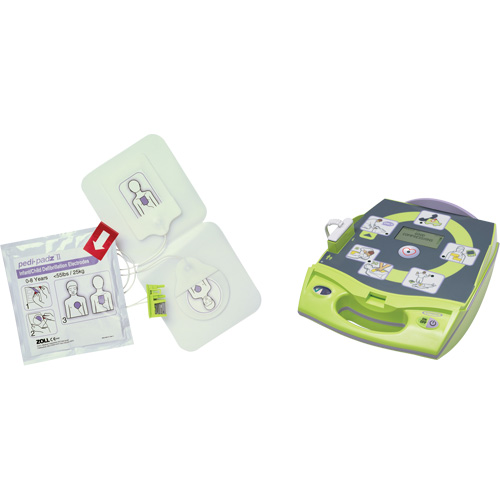 D&eacute;fibrillateur enti&egrave;rement automatis&eacute; AED Plus en anglais avec &eacute;lectrodes Pedi-Padz II suppl&eacute;mentaires, Automatique, Anglais, Classe 4 Pronet Distribution