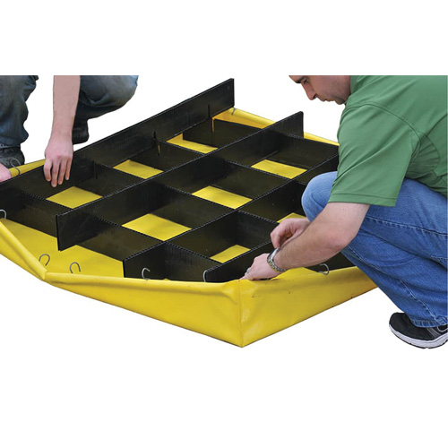 Ultra-Spill Pallet flexible, 4 barils, Capacit&eacute; de d&eacute;versement 66 gal. US, 48" x 48" x 7" Pronet Distribution