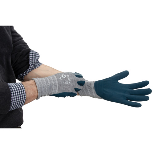 Gants &eacute;cologiques enduits et l&eacute;gers, 9, R&ecirc;vetement Mousse de nitrile, Calibre 15, Enveloppe en Polyester/rPET Pronet Distribution