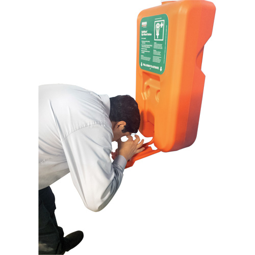 Poste de douche oculaire portable autonome, Aliment&eacute; par gravit&eacute;, Capacit&eacute; 10 gal., Conformit&eacute; ANSI Z358.1 Pronet Distribution