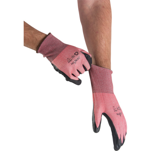 Gants &eacute;cologiques, l&eacute;gers, et r&eacute;sistants &agrave; la coupe, &agrave; haute dext&eacute;rit&eacute;, Taille 11, Calibre 18, Rev&ecirc;tement Mousse de nitrile, Enveloppe en Acier inoxydable/PEHP/rPET, ASTM ANSI niveau A4 Pronet Distribution