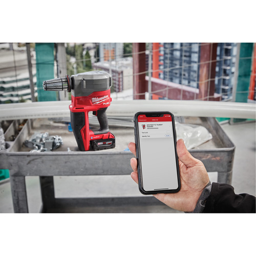 Ensemble &agrave; mandriner les tubes sans fil M18 Fuel ProPEX avec One-Key Pronet Distribution