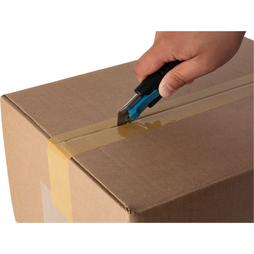 Couteau de s&eacute;curit&eacute; r&eacute;tractable standard, Acier inoxydable, Prise en Caoutchouc Pronet Distribution