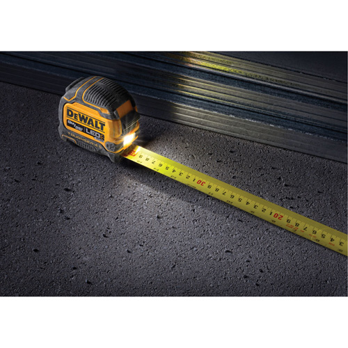 Ruban &agrave; mesurer TOUGHSERIES &agrave; lampe, 26'/8 m, Marques de goujon Imp&eacute;rial & m&eacute;trique Pronet Distribution
