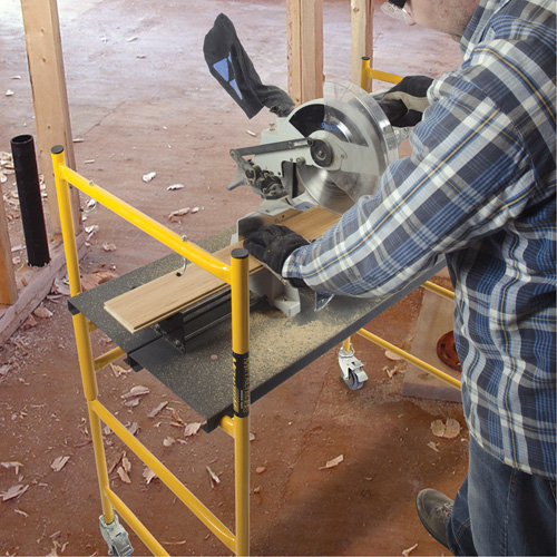 Ensemble de petit &eacute;chafaudage de base de 4' Jobsite Series, Cadre Acier, 41" p x 45-3/4" h Pronet Distribution