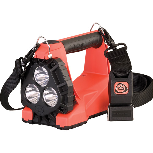 Lanterne multifonctionnelle 180 Vulcan, DEL, 1200 lumens, 5.75 hres de fonctionnement, piles Rechargeable, Compris Pronet Distribution