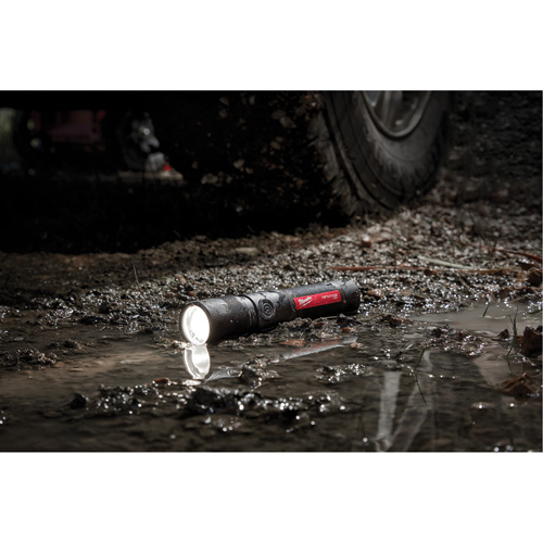 1100L Twist Focus Flashlight, LED, 1100 Lumens, Rechargeable Batteries Pronet Distribution