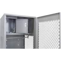 Casier pour &eacute;quipement avec porte, Acier, 24" la x 24" p x 72" h, Gris Pronet Distribution