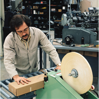 Rubans adh&eacute;sifs opaques 8934 Tartan, &eacute;paisseur 4 mils, 12 mm (1/2") x 55 m (180')  Pronet Distribution